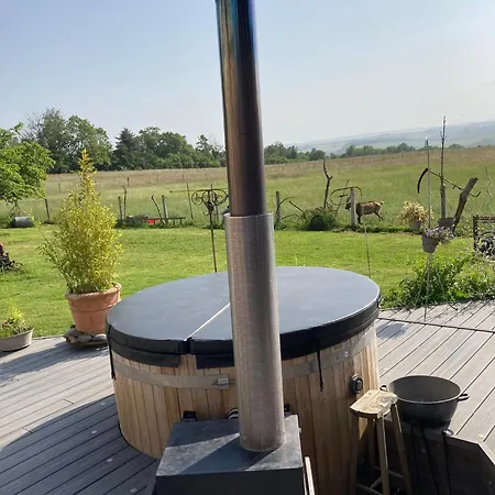 With Hot Tube & Private Sauna With Panoramic View